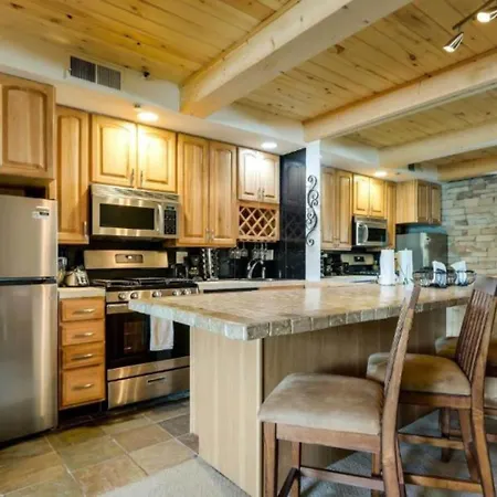 Aspen Chic-3